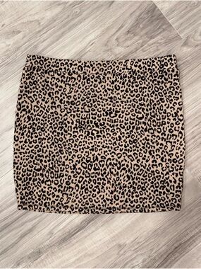 Women’s vintage forever 21 cheetah mini skirt L